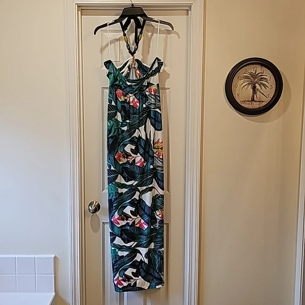 Venus Tropical Maxi Dress Size Medium - Picture 3 of 10
